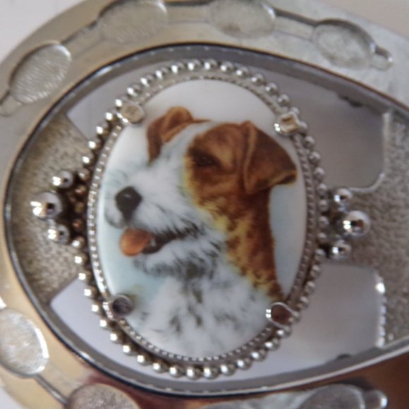 Belt Buckle Horseshoe Shape with The Image of a Dog on An Oval Cabochon ESMA2734 - Picture 2 of 5
